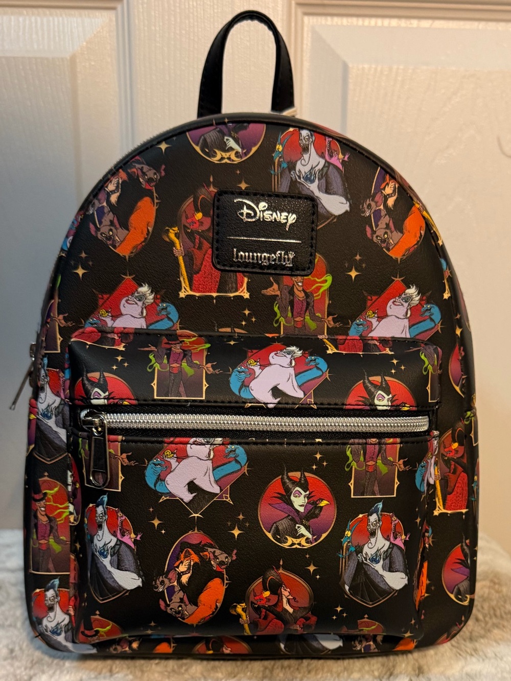 ✨NWT✨Loungefly Disney Villains Portrait Stars Mini Backpack
